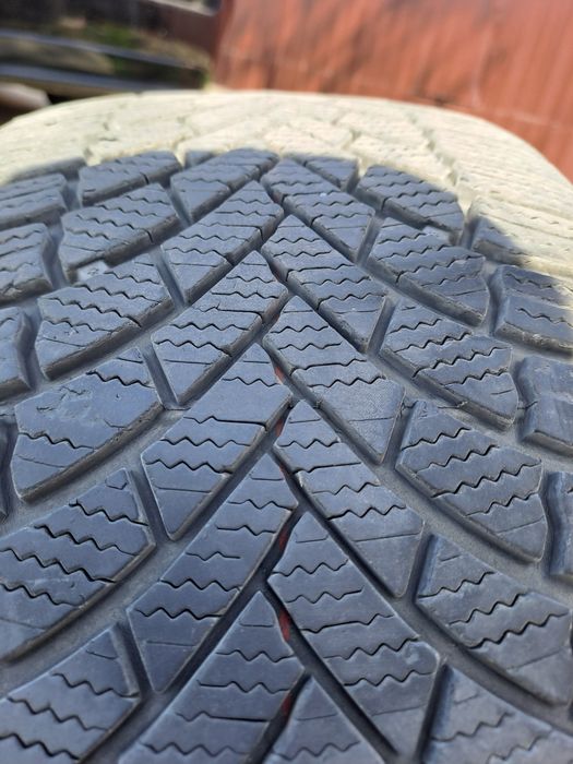 Anvelope iarnă Bridgestone 224/45/R17