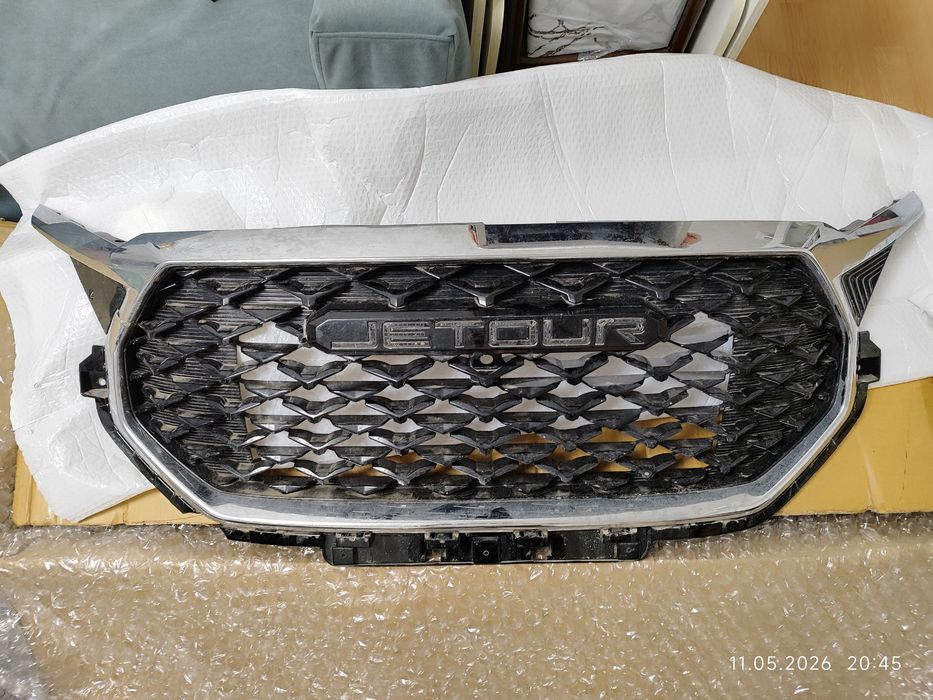 Решётка радиатора Jetour x70 (б/у)