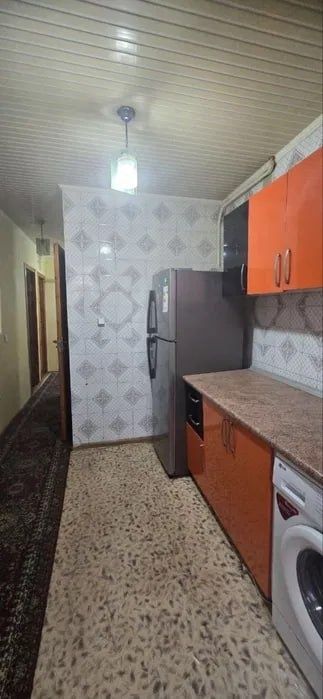 Чиланзар 23 квартал 2/4/5 Кирпичный дом, балкон 2*6