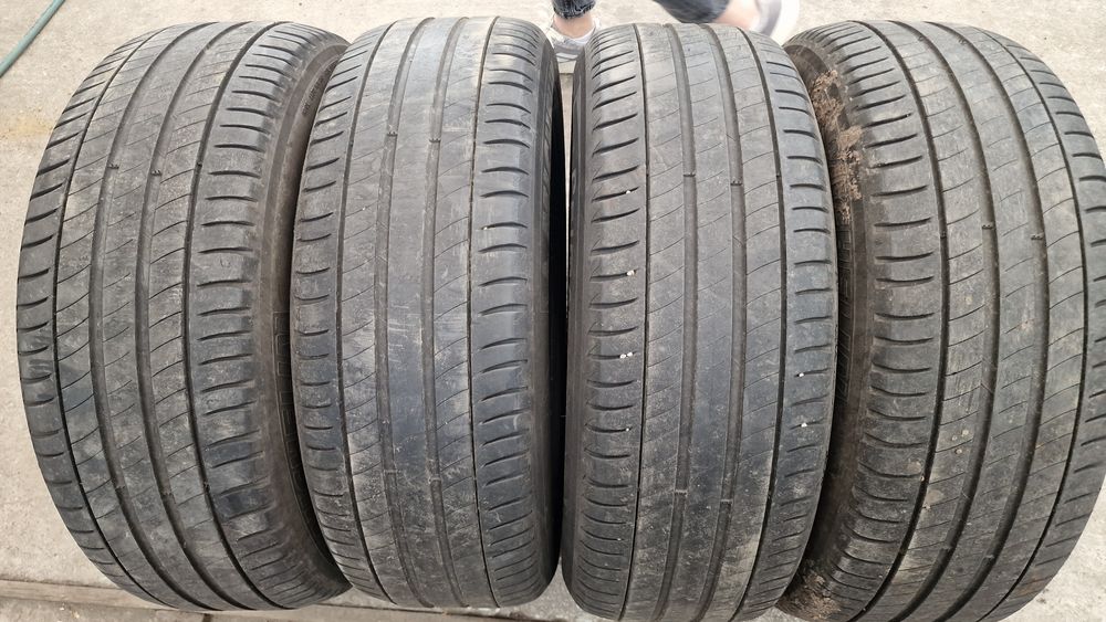 215 60 17 Michelin 4 anvelope vara