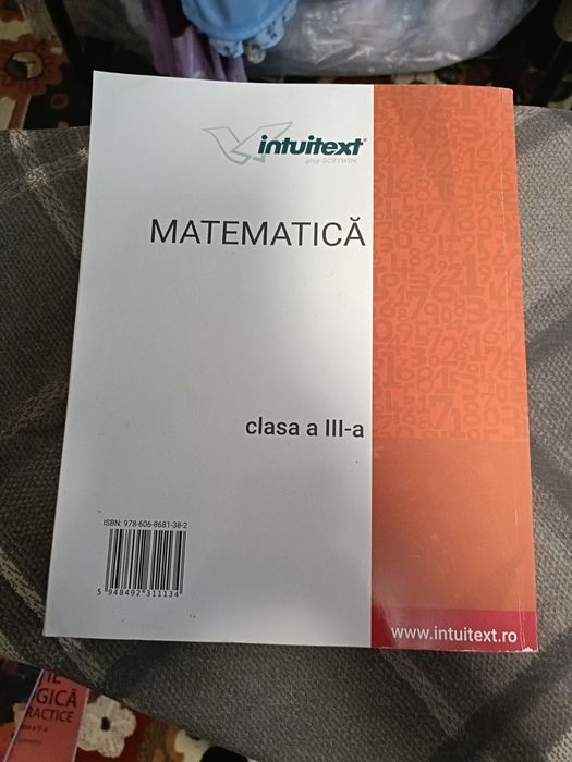 Vând carte matematică Intuitext