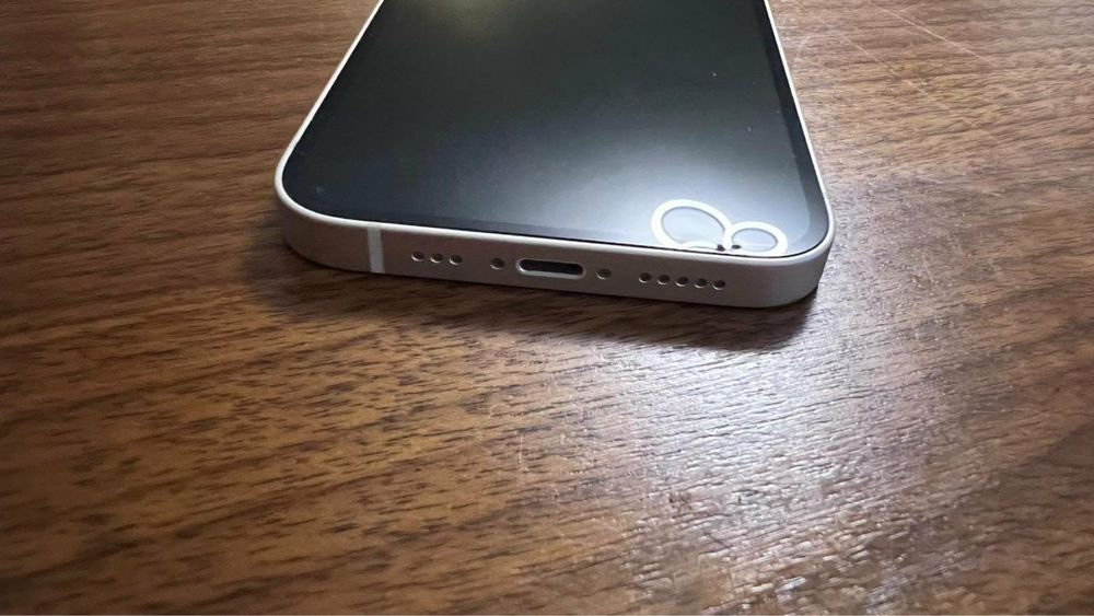 Vand iphone 13 !!
