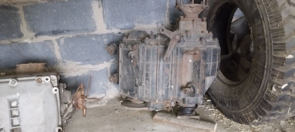 Коробка передач Урал 4320 раздатка