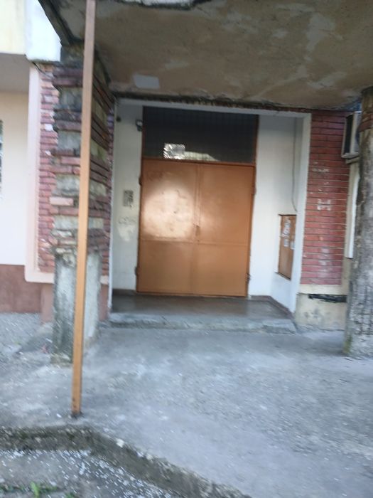 Vând garsoniera confort 1