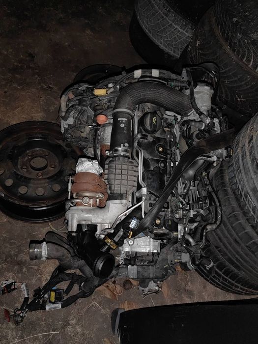 Цял оборудван двигател 1.4 68 коня Пежо на 20к км