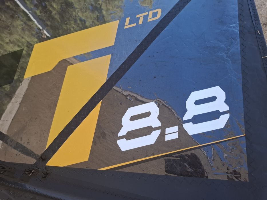Уиндсърф ветрило + мачта - Point-7 AC1 LTD 8.8 + 100% карбон 490 мачта