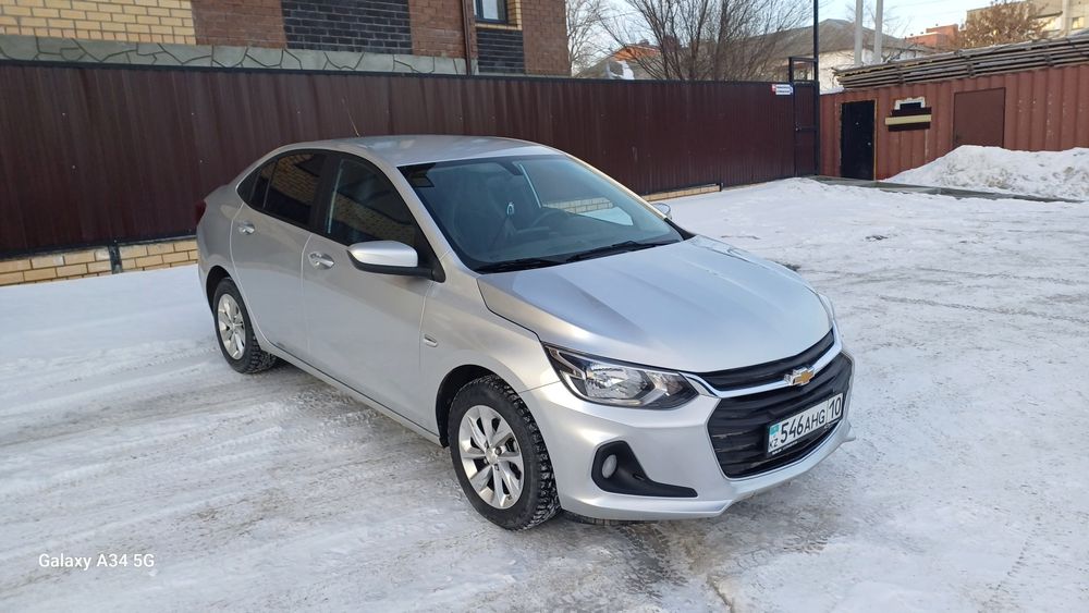 Продам Шевроле Оникс