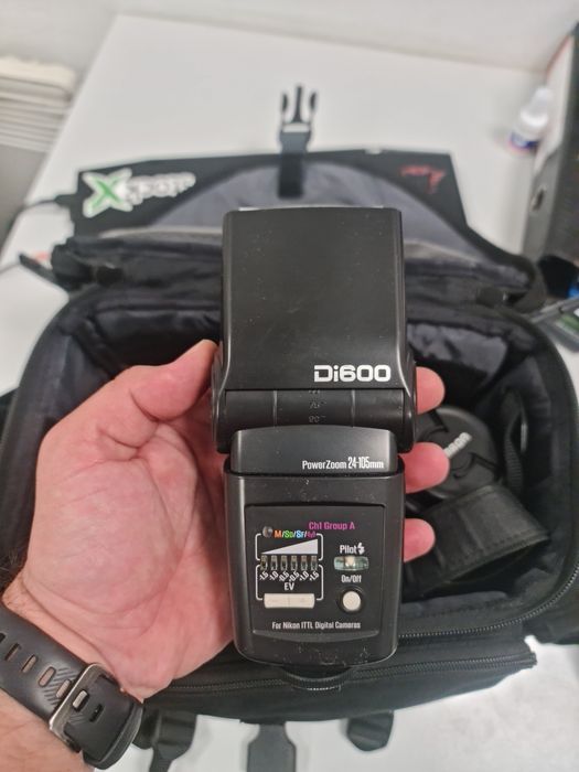 Aparat foto Nikon d7000 cu obiective