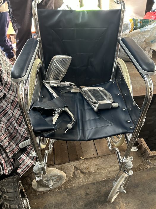 Продам инвалидную каляску