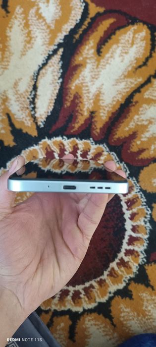 Redmi 13C 4/128 yengi telefon