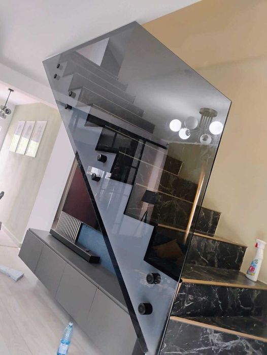 Balustrada de sticla