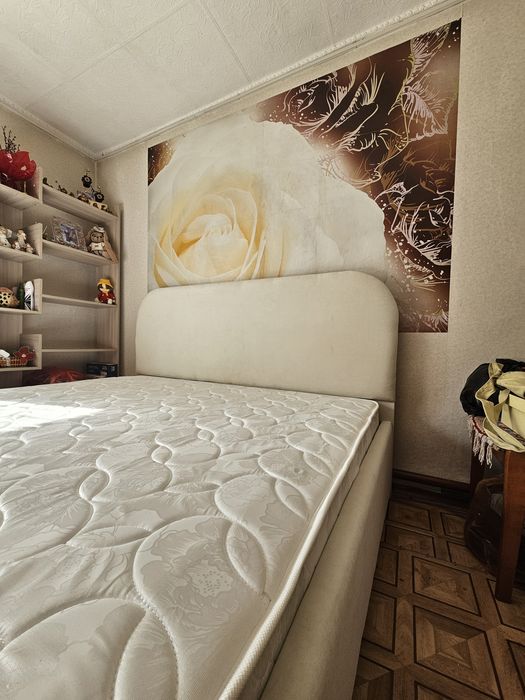 Кровать двуспальная