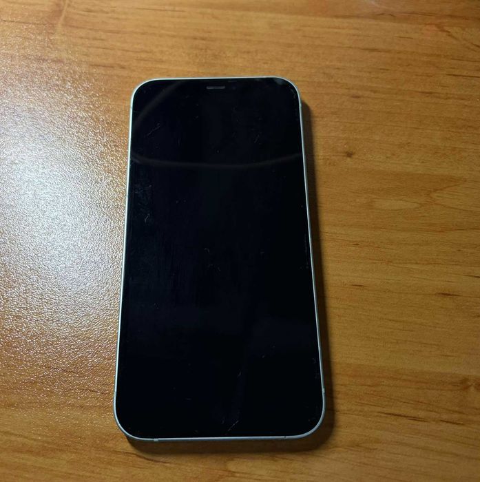 iPhone 12 - 64 GB - lime green + кейсове