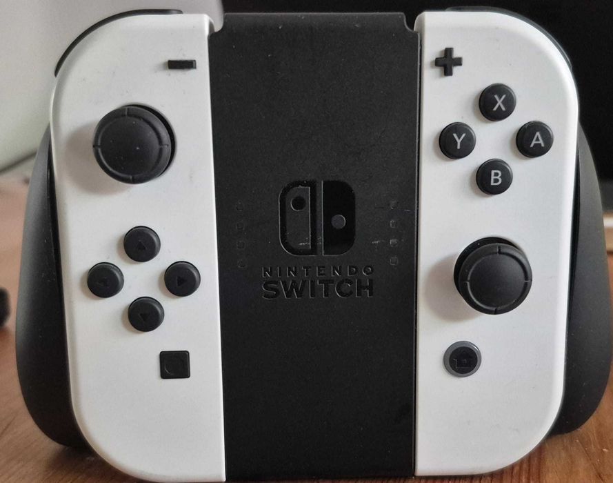 Nintendo Switch OLED White + 2 jocuri