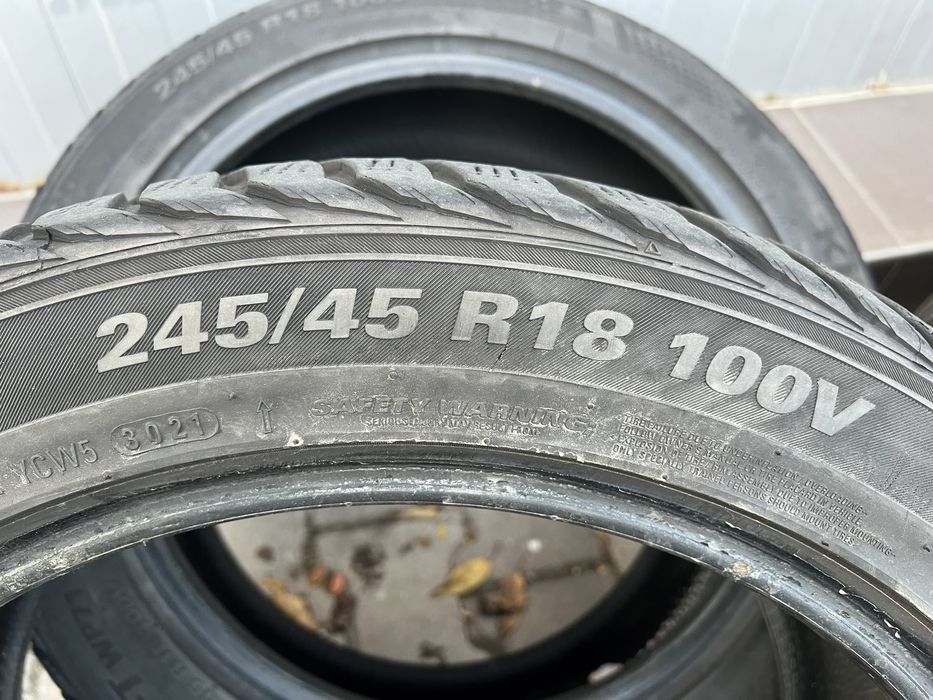 2 бр зимни гуми 245/45/18 Kumho DOT 3021