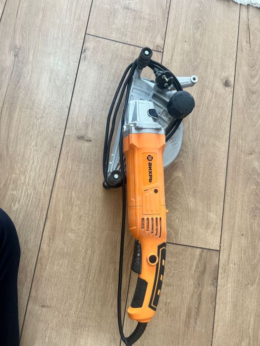 Продаю штроборез Вихрь