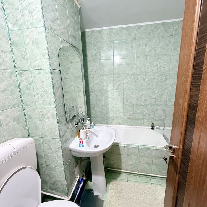 Vand Apartament 2 camere