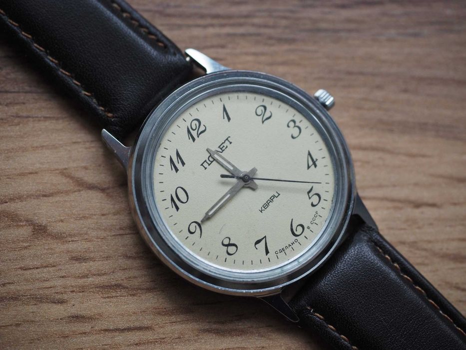 Ceas sovietic quartz Poljot, 35,5 mm, unisex, funcțional, URSS retro