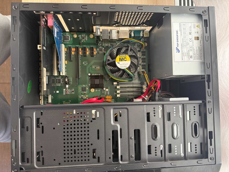 OFETRTA Beckhoff CB1061 Desktop PC / Gaming