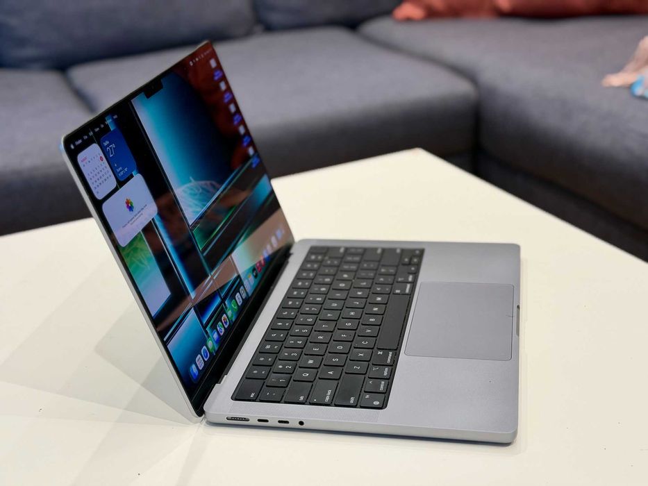 Apple MacBook Pro 14'" M1 Pro, 16 GB RAM, 1 TB