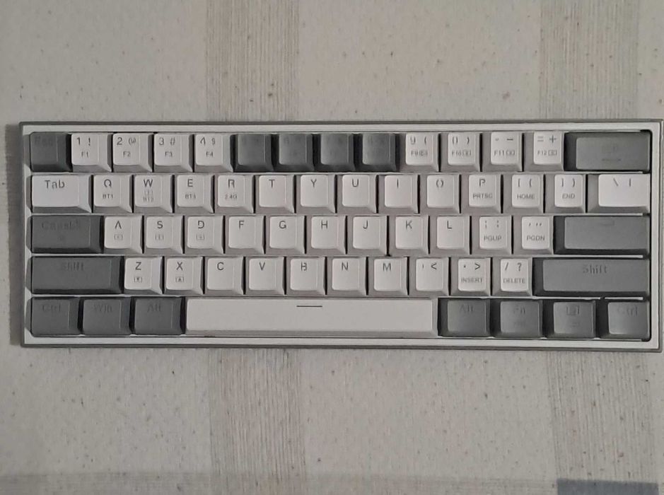 Redragon K617 Fizz 60% Tastatura RGB Gaming+lubrifiată de mine.