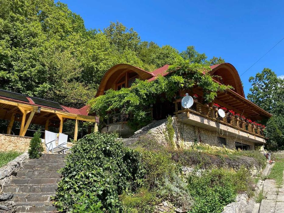 Locuință de vis cu potențial agroturistic, sat Cărbunari