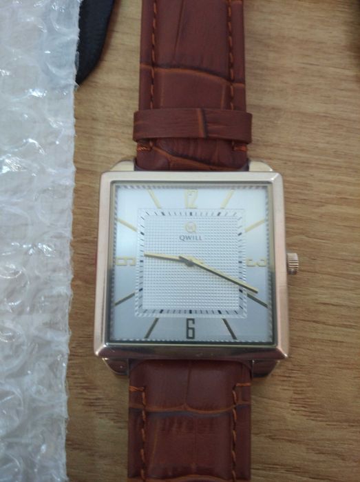 золотые и серебряные наручные часы