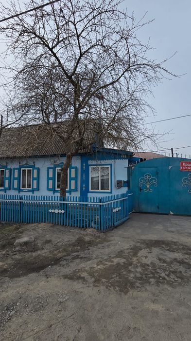 Продается 2 комн.дом район Комсомольский