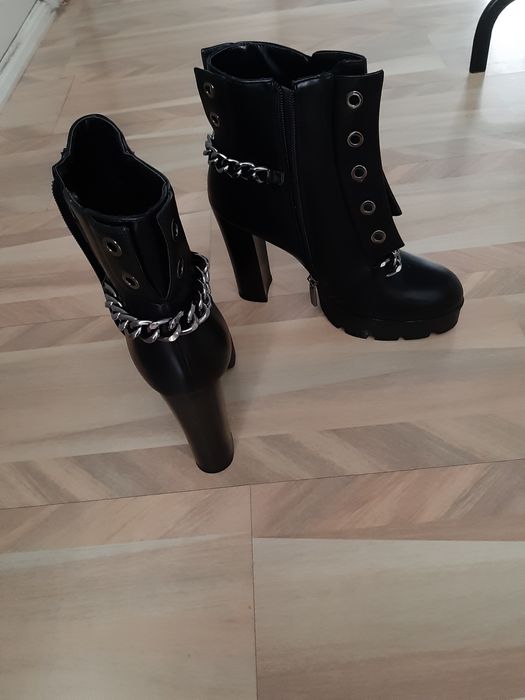 Продам ботильоны