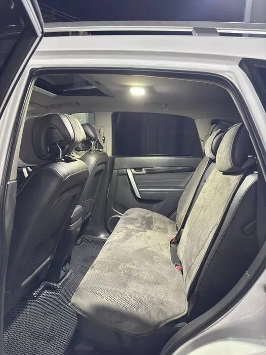 Chevrolet Captiva 3 в отличном состоянии с объёмом двигателя 3.0