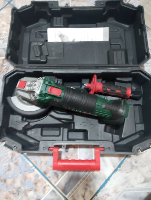 Scule Parkside noi Germania