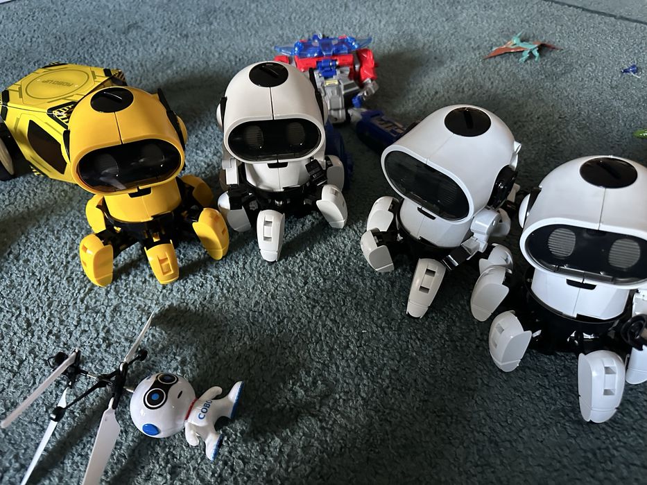 Роботи Chipz, Tobbie, Robo Up и други