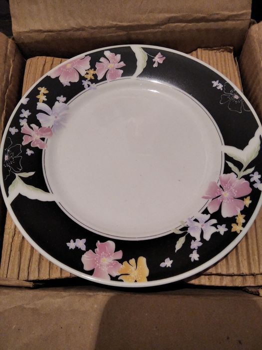 Сервиз столовый на 6 персон