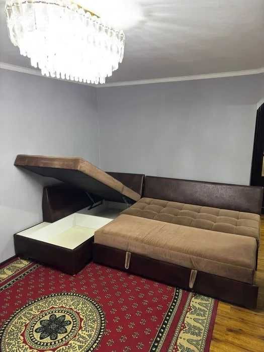 Диван-кровать спальни