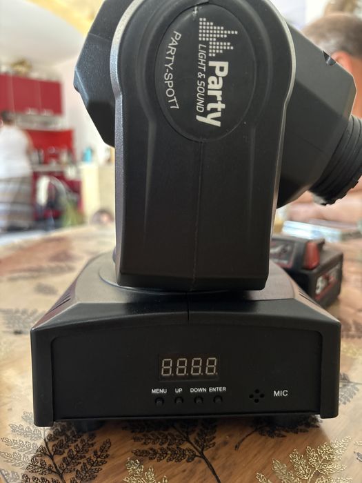 proiector cu cap mobil mini LED (Moving Head Spot/Beam) de 30W