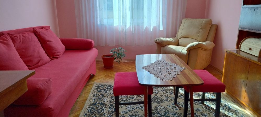 Слънчев двустаен Центъра Бургас