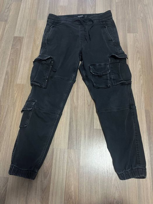 Мъжки дънки и панталони