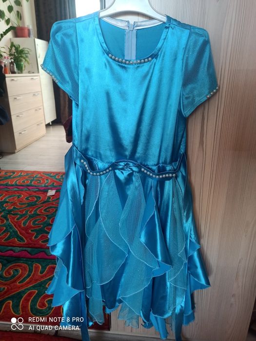 Продам платья для девочек