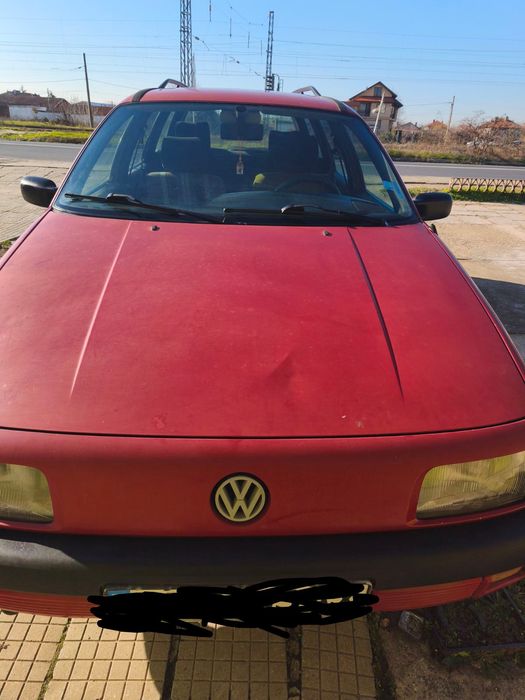 Продавам Пасат 2 комби с теглич