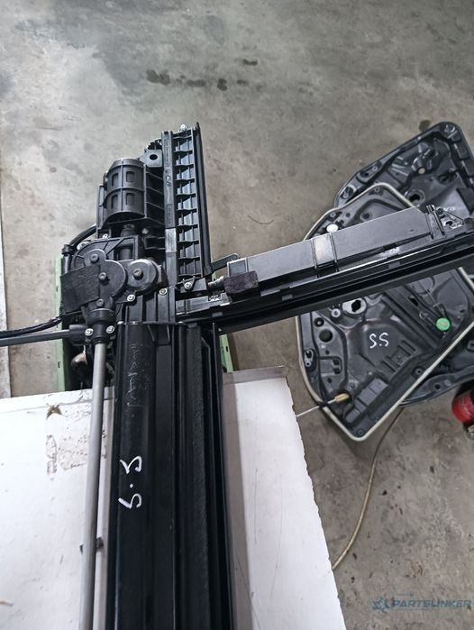 Actionare Perdea Stanga Spate Mercedes-Benz S-Class (W222, V222, X222)