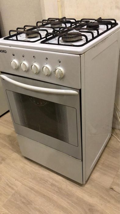 Газовая плита продам