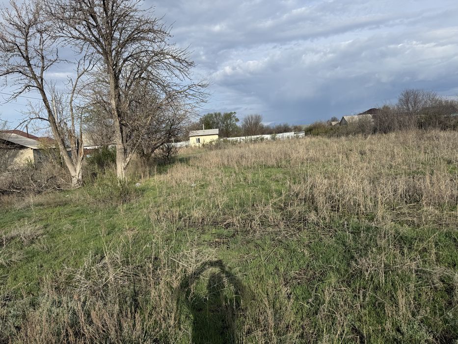 Продам землю участок и дом