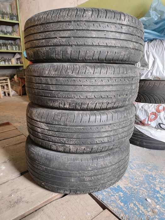 Продам комплект летней резины R17