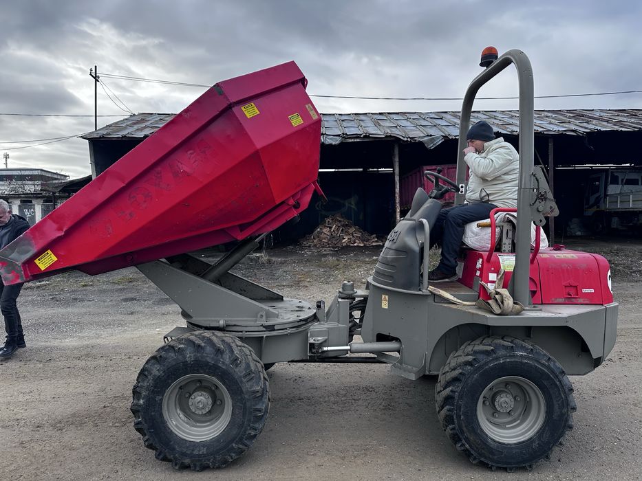 Vand Dumper de 3,5 tone in stare foarte buna de functionare