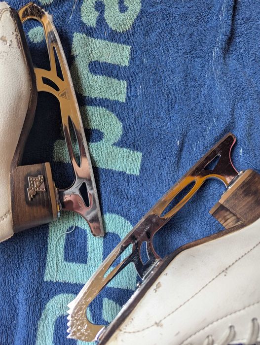 Професионални кънки за фигурно пързаляне Risport Royal Pro, размер 225