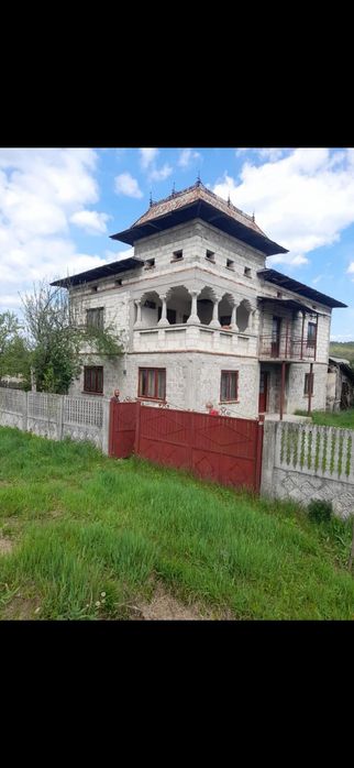 Casă  de vânzare