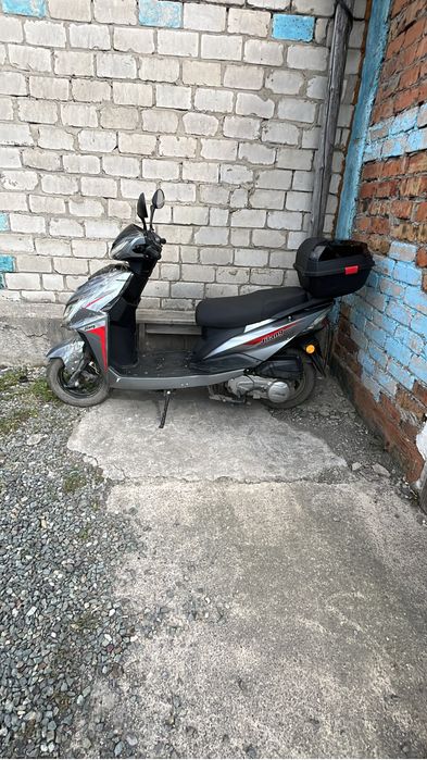 Продам мопед Jilang M10