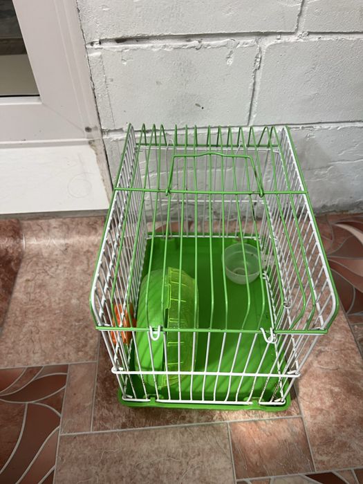 Продам клетки  для