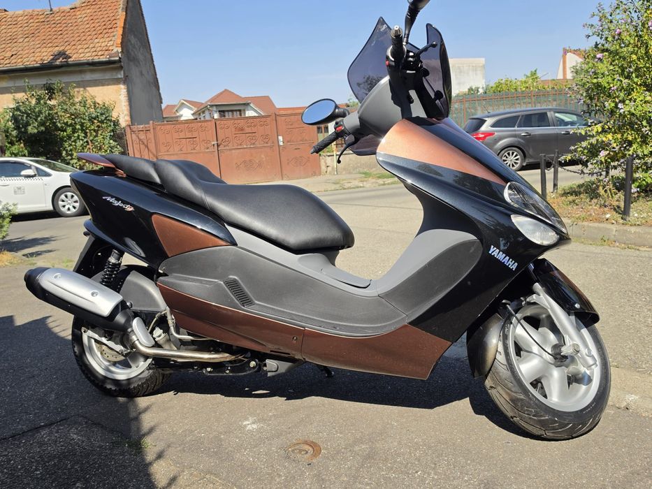 Yamaha majesty 125