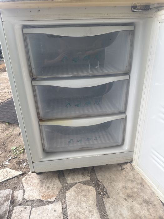 Продам холодильник Samsung
